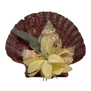 Seashell Magnet With Yellow Flower & Small Shell Accents Decorative Vintage